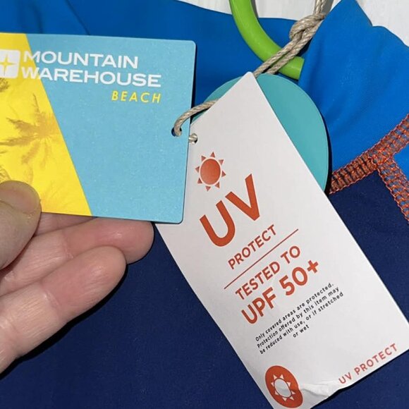 Mountain Warehouse Beach Rash Guard UV Protection Shirt 9 - 10 Years NWT - Picture 4 of 4